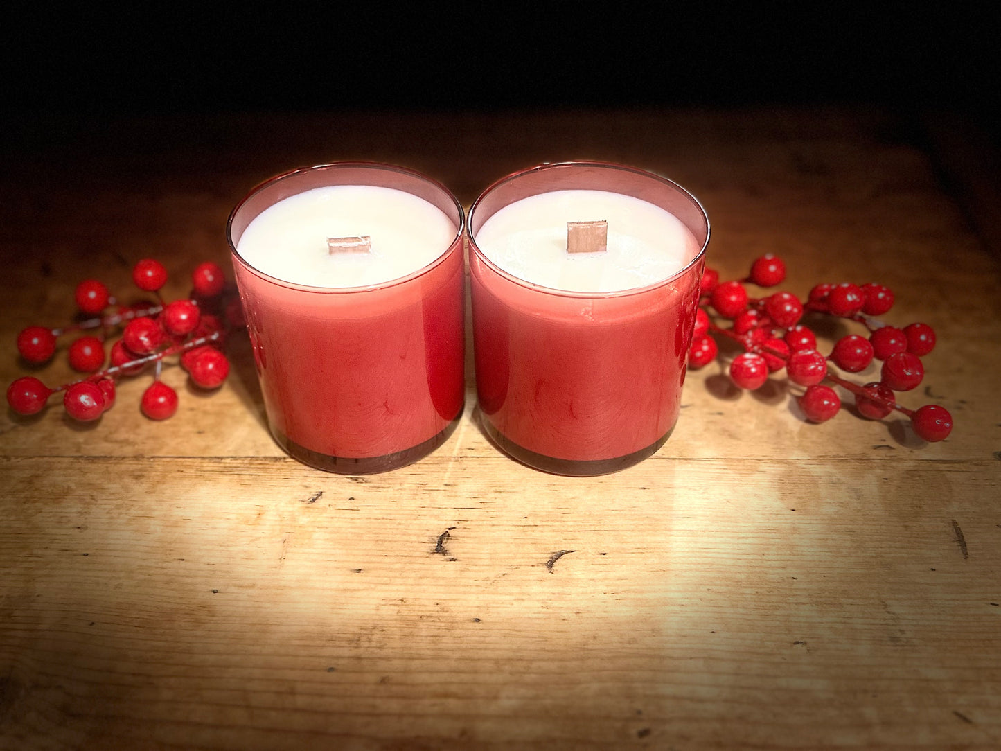 Red- 8.5oz tumbler jar w/black lid